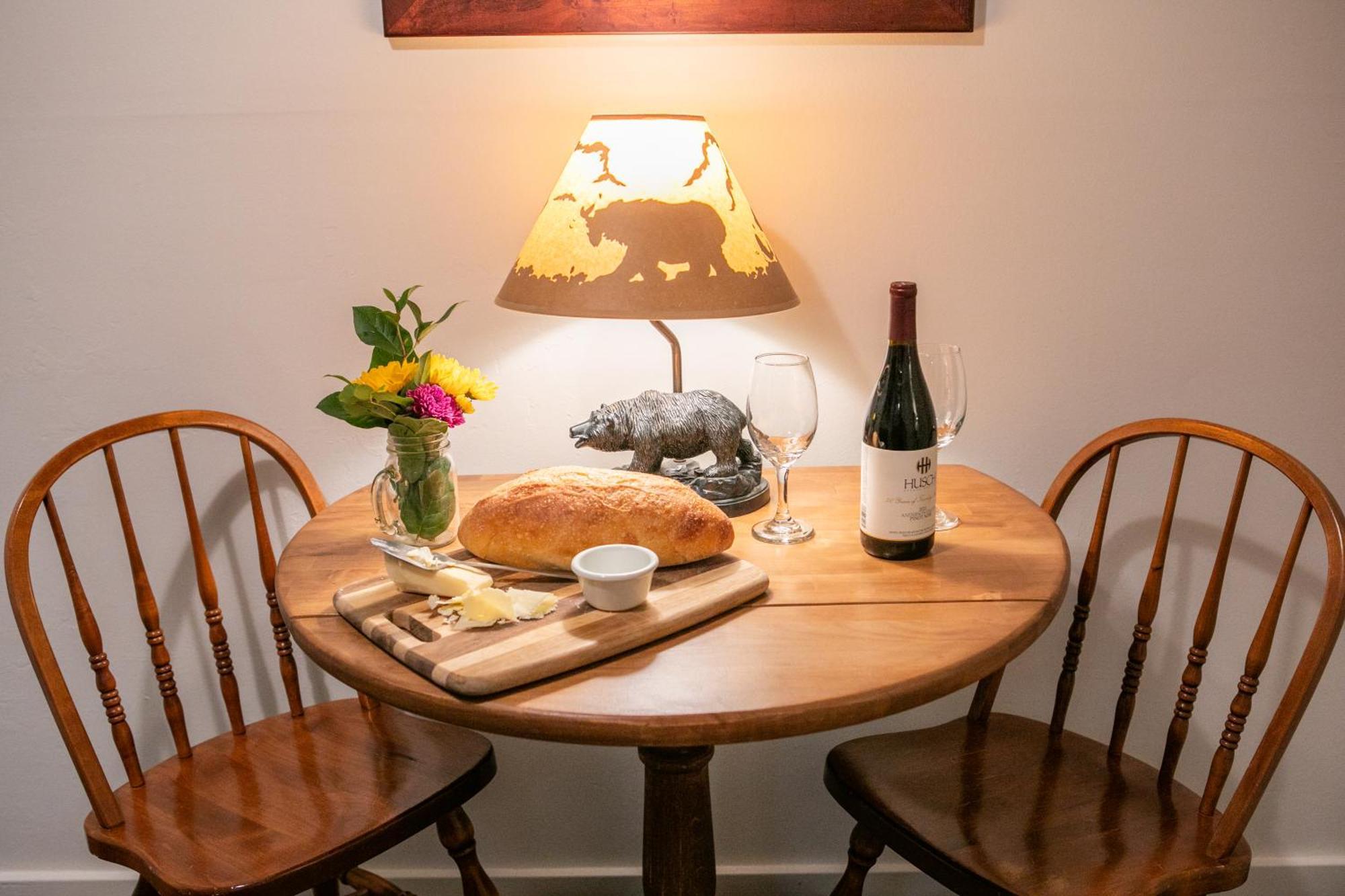 Anderson Valley Inn Philo ภายนอก รูปภาพ